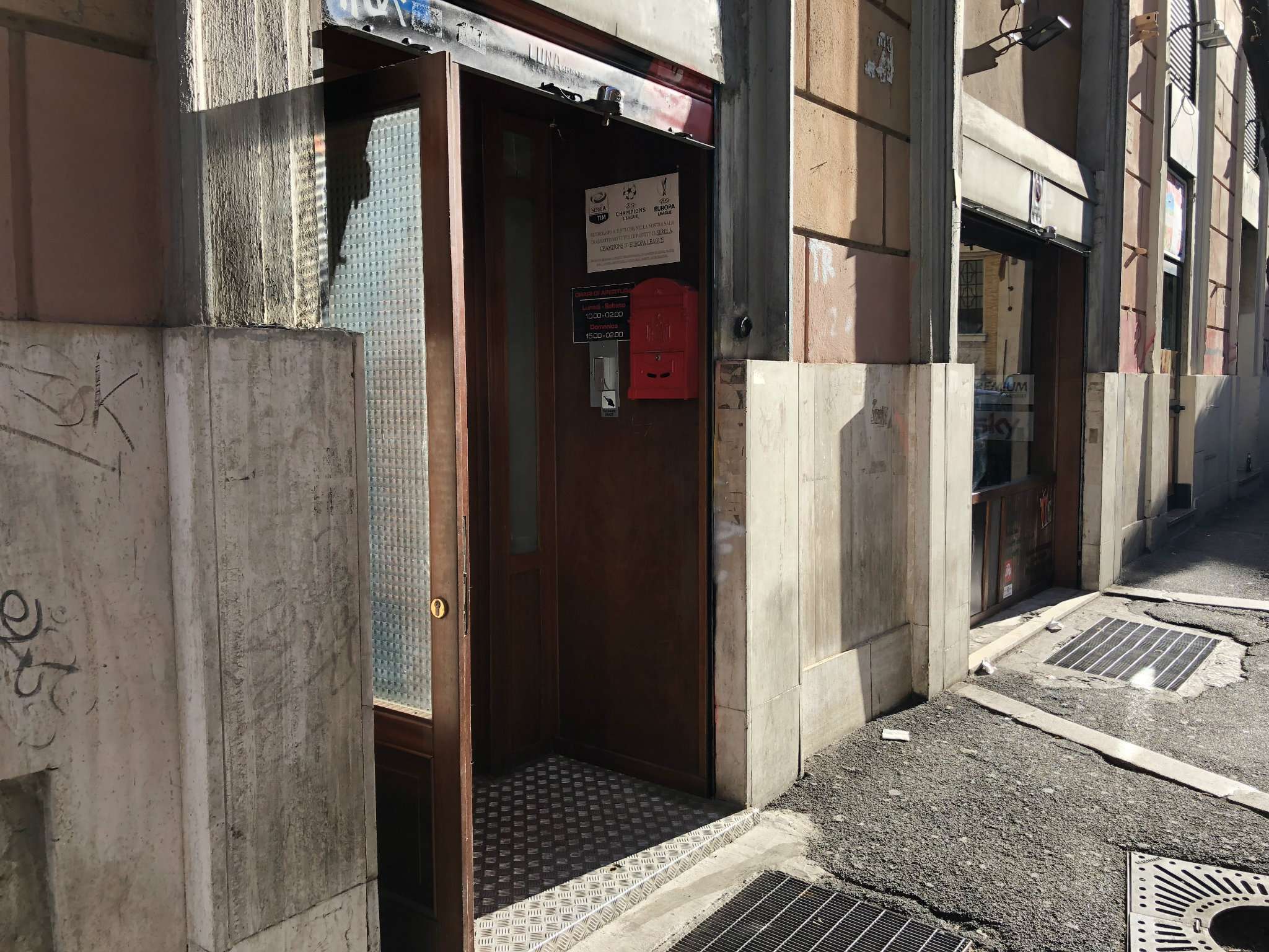 Negozio - Loc.Com. ROMA vendita  TRIESTE (II MUN.) Alessandria IMMOBILIARE SASCARO di Elisabetta Sascaro