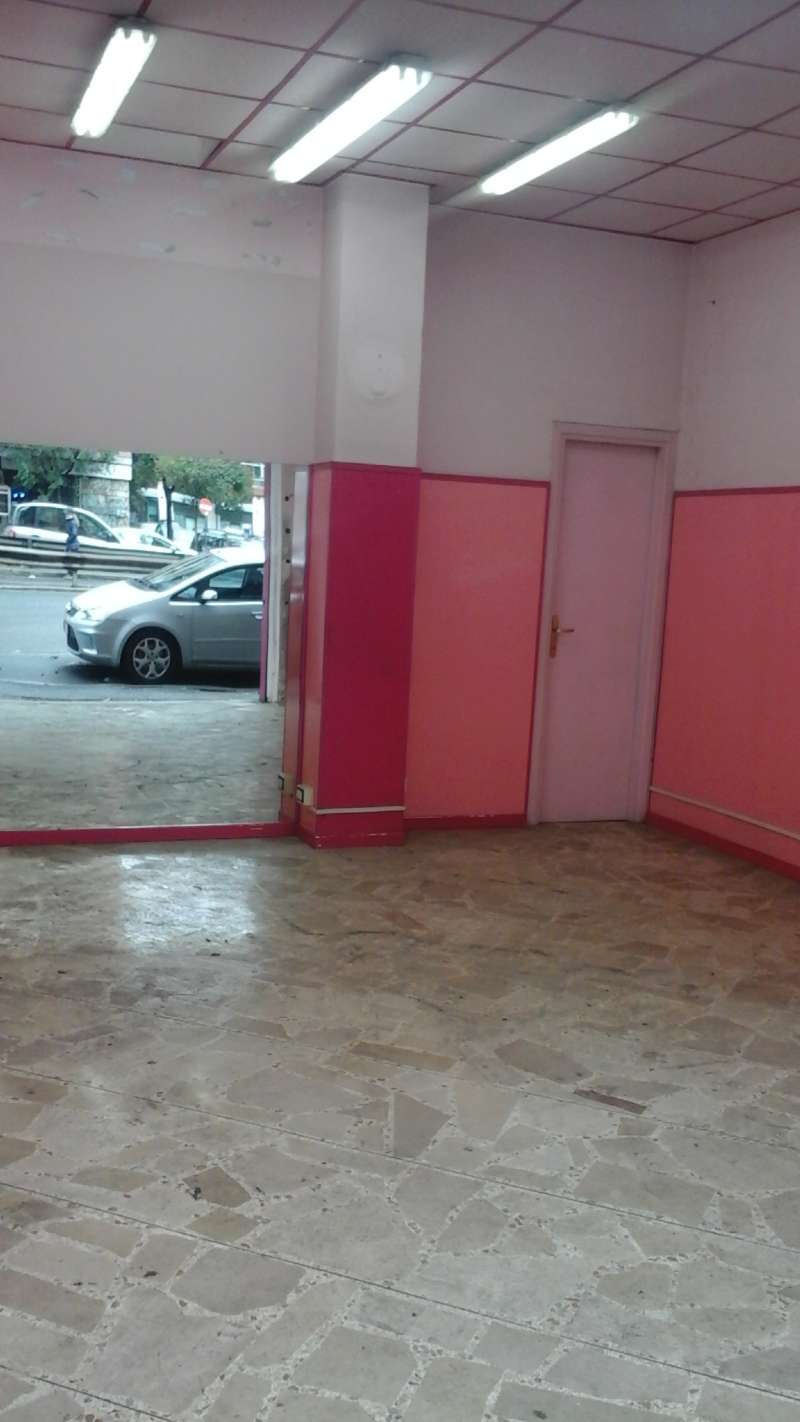 Negozio - Loc.Com. ROMA vendita  PRENESTINO - CENTOCELLE  Prenestina EMA IMMOBILIARE