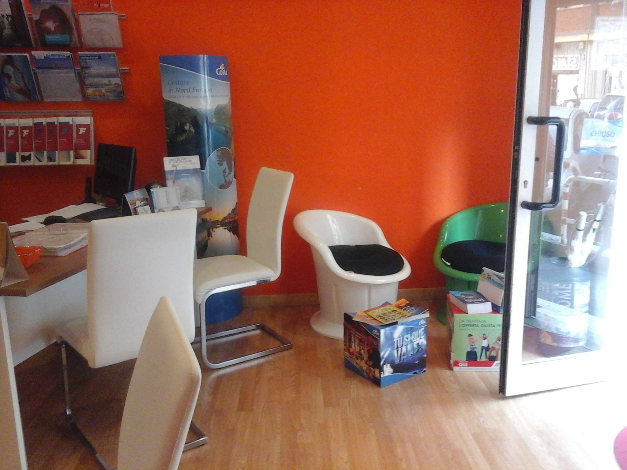 Negozio - Loc.Com. ROMA affitto  San giovanni Tuscolana EMA IMMOBILIARE