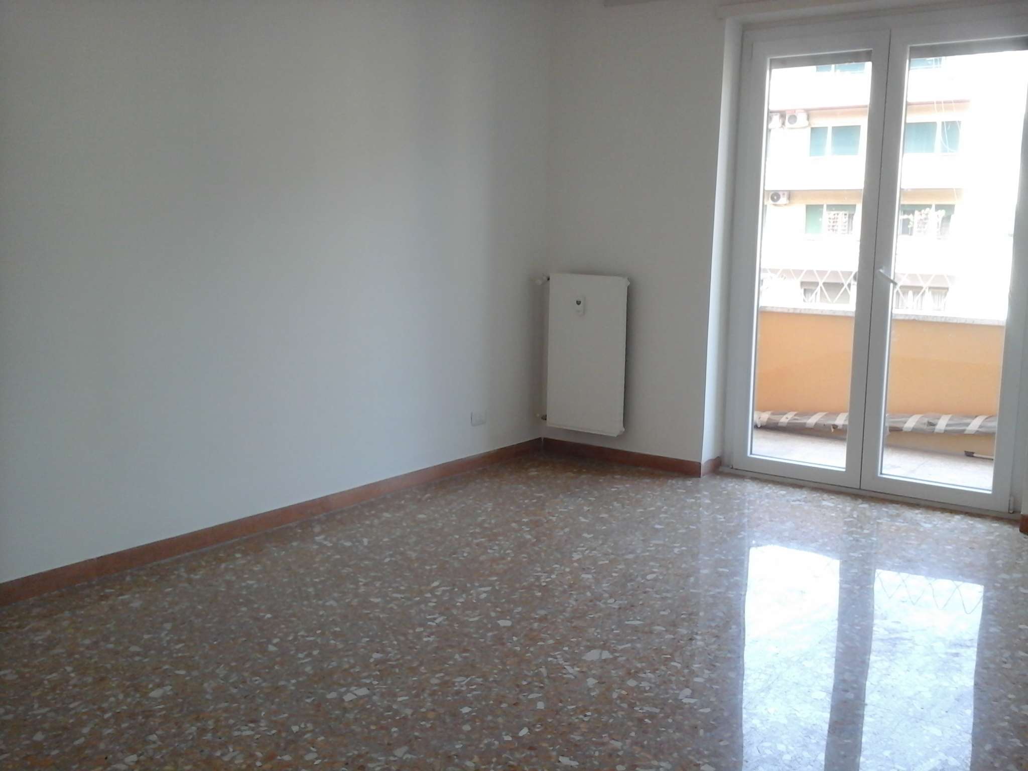 Appartamento ROMA affitto  APPIO LATINO (IX MUN.) tuscolana EMA IMMOBILIARE