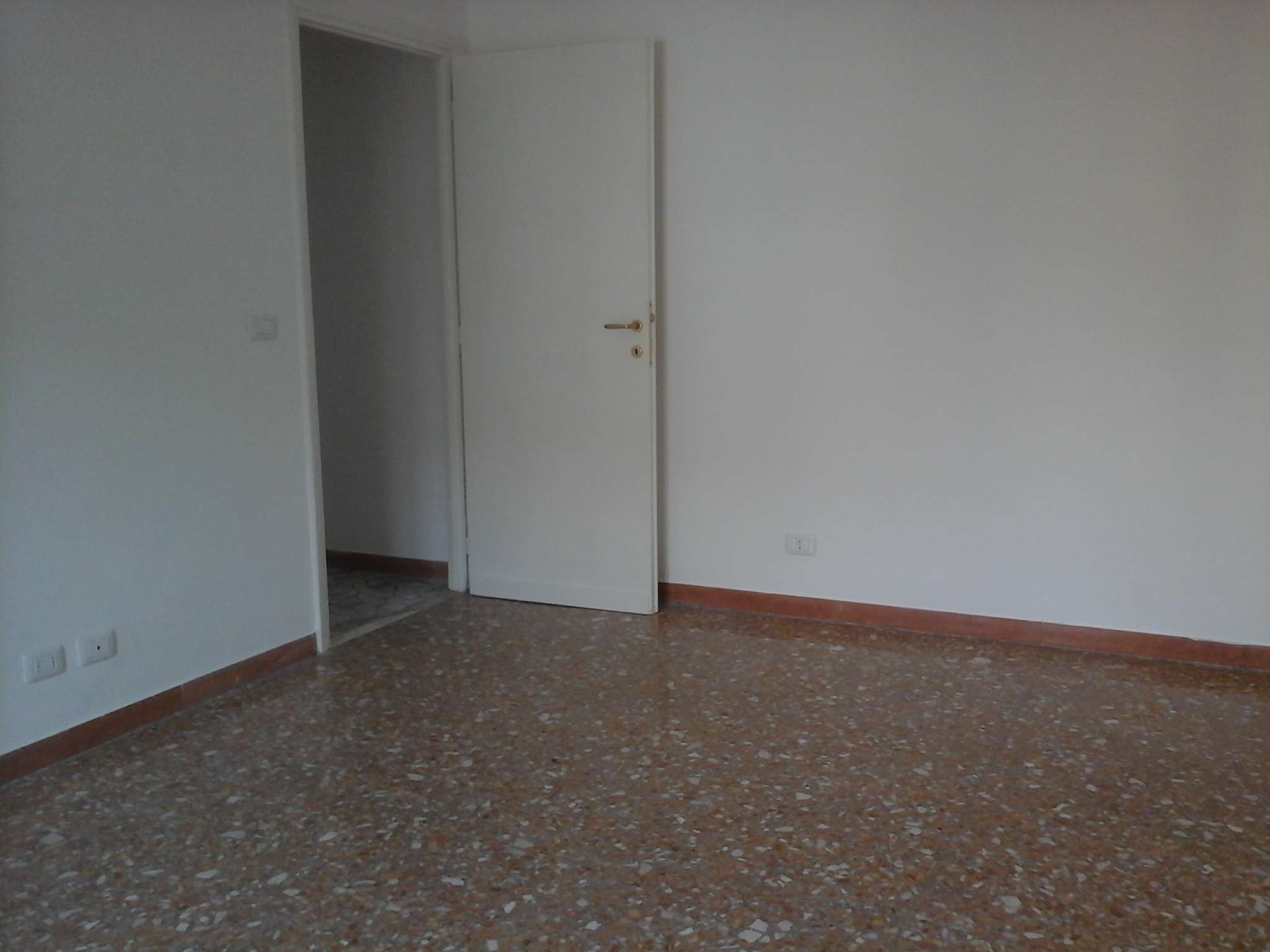 Appartamento ROMA affitto  APPIO LATINO (IX MUN.) tuscolana EMA IMMOBILIARE