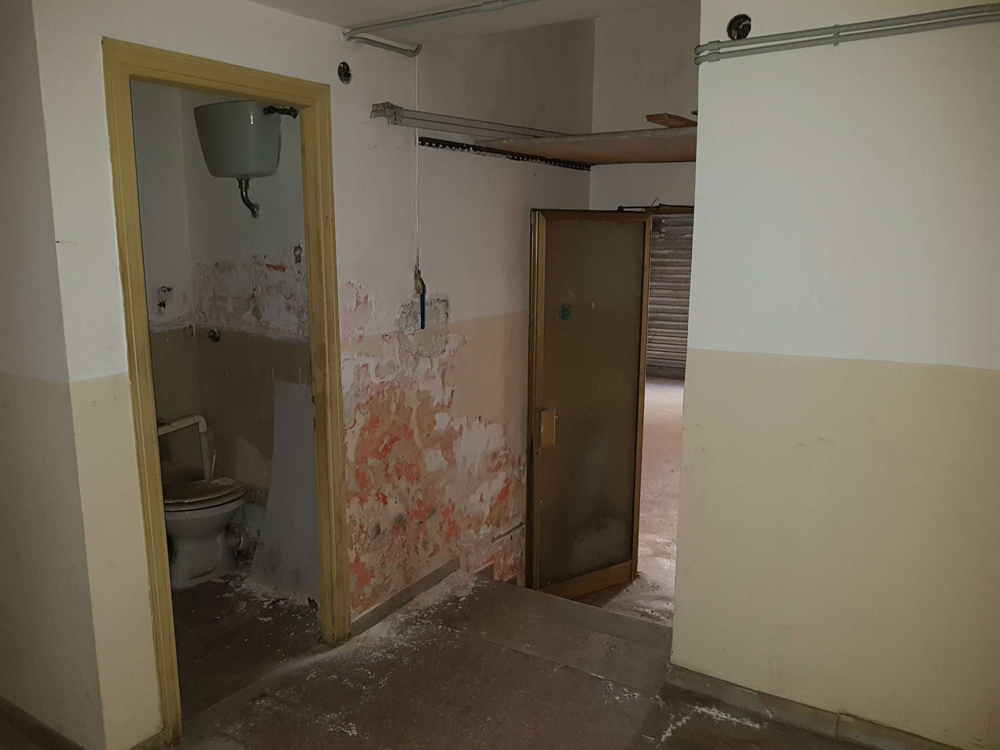 Negozio - Loc.Com. ROMA affitto  LIDO DI OSTIA LEVANTE delle baleari PRINCESS IMMOBILIARE