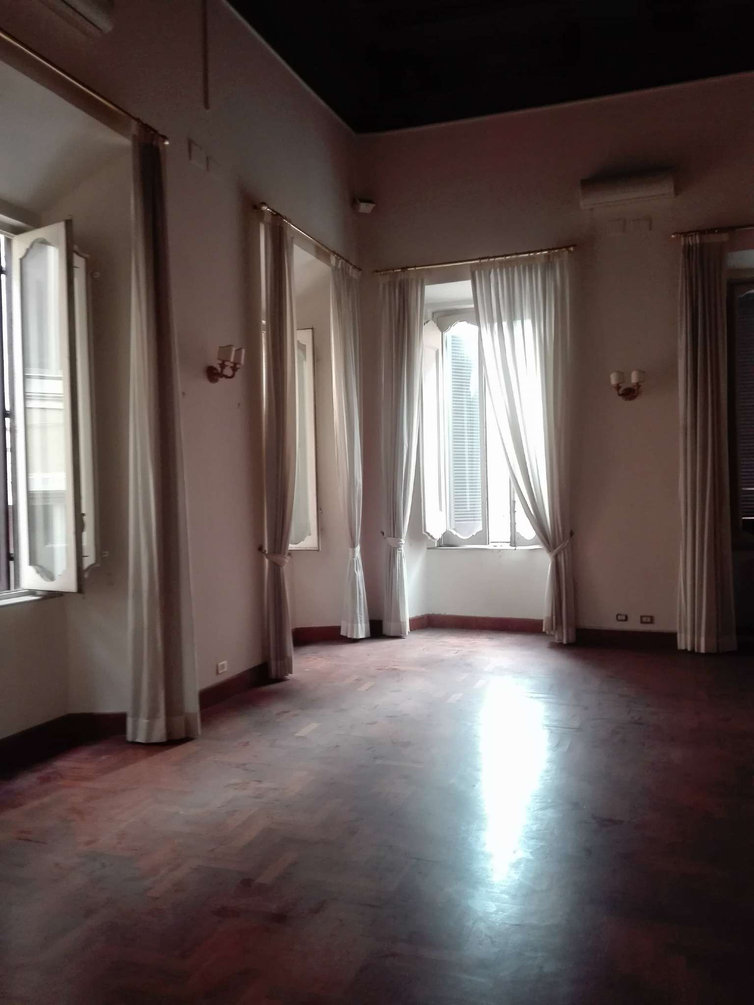 Ufficio - Loc.Com. ROMA affitto  Centro storico di Campo Marzio GALA GRUPPO IMMOBILIARE