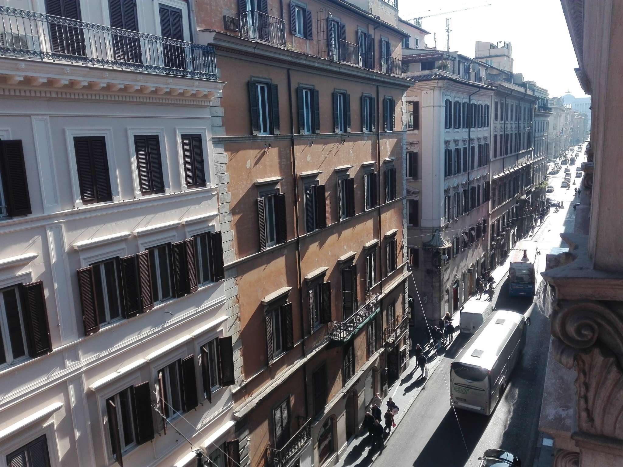 Ufficio - Loc.Com. ROMA affitto  Centro storico SAN LORENZO IN LUCINA GALA GRUPPO IMMOBILIARE