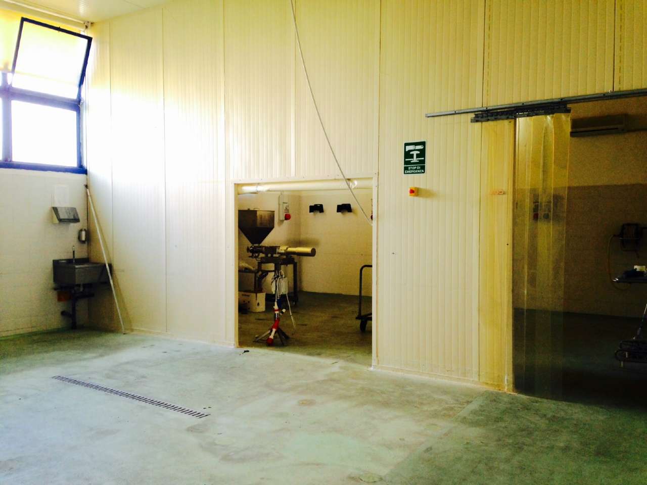 Capannoni (Tutti) LIVORNO vendita  PICCHIANTI L. da vinci Radecogroup