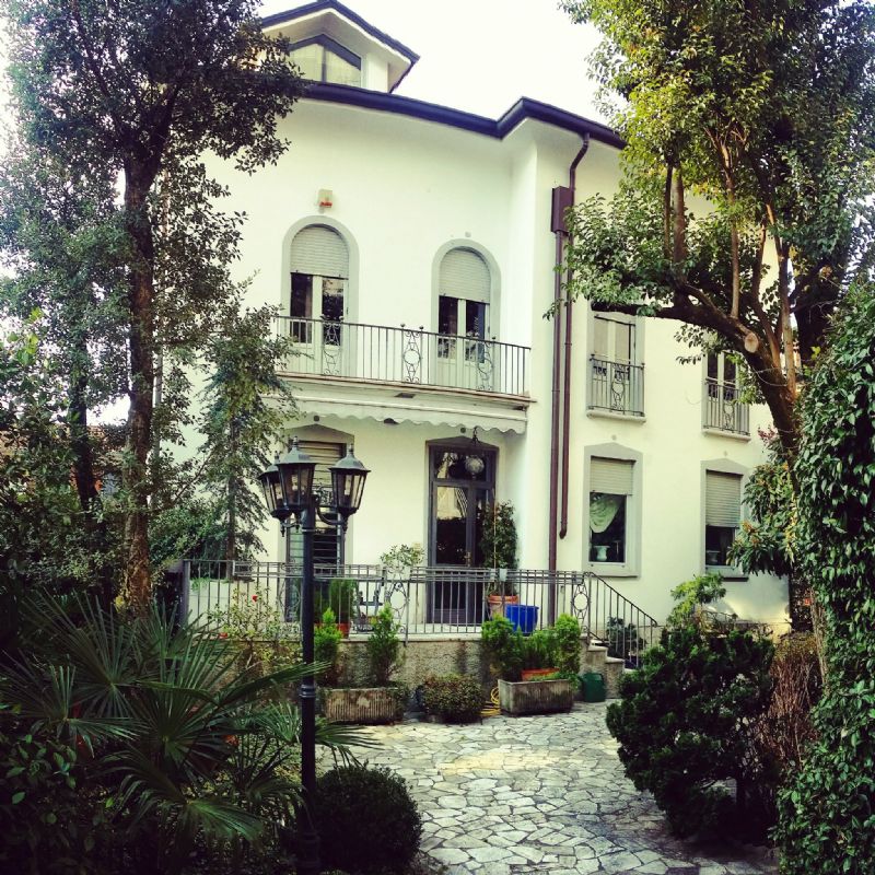 Villa BERGAMO vendita   LOCATELLI casafeltri - l'evoluzione immobiliare