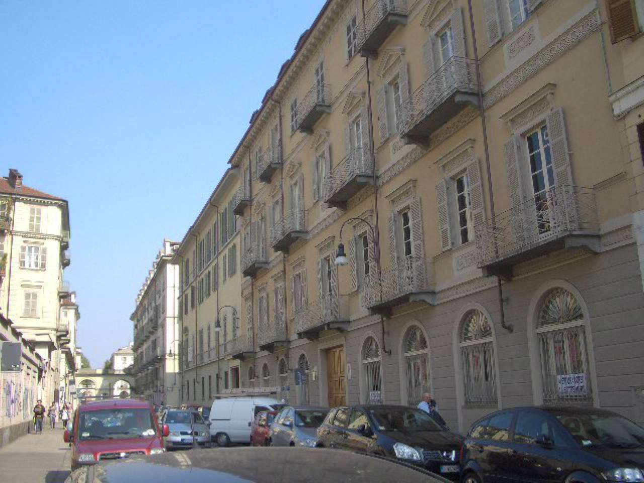  torino affitto quart: centro antonella bozzo studio immobiliare