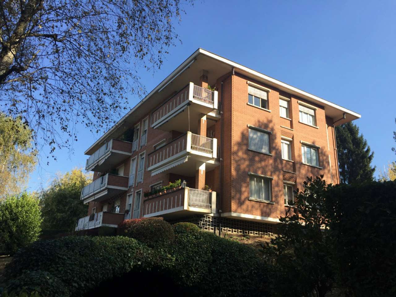  torino affitto quart: precollina antonella bozzo studio immobiliare