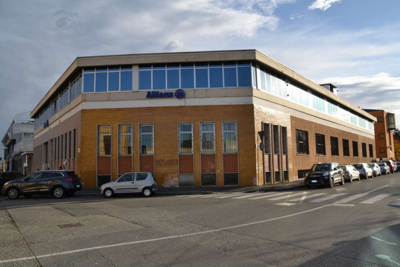 Negozio - Loc.Com. TORINO affitto  FALCHERA  ANTONELLA BOZZO STUDIO IMMOBILIARE