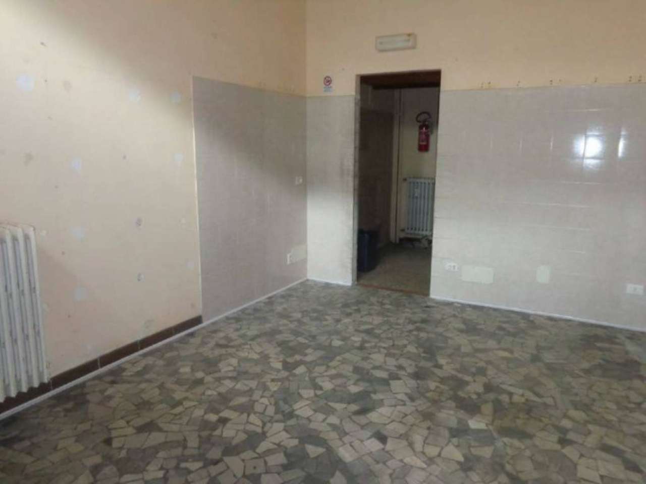 Negozio - Loc.Com. TORINO affitto  MADONNA DI CAMPAGNA Foligno Simona Rubiolo Immobili Sas