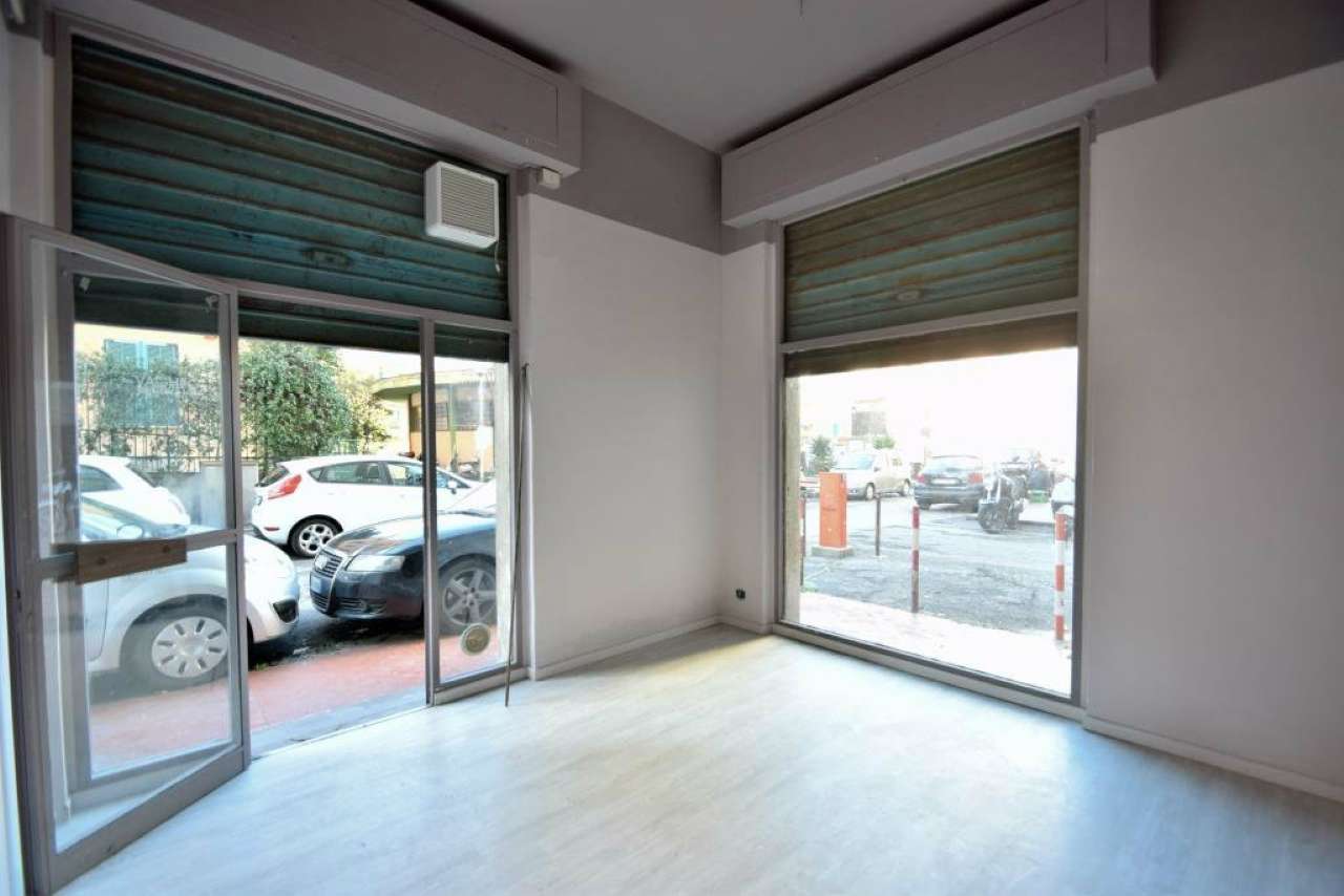 Negozio - Loc.Com. GENOVA affitto  STURLA Isonzo Rocco Attina Agenzia Immobiliare