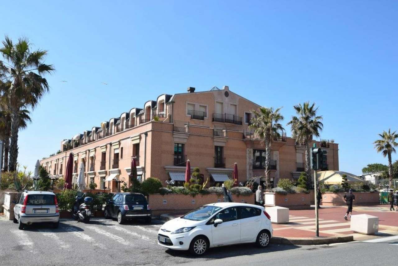 Appartamento GENOVA vendita  ALBARO Italia Rocco Attina Agenzia Immobiliare