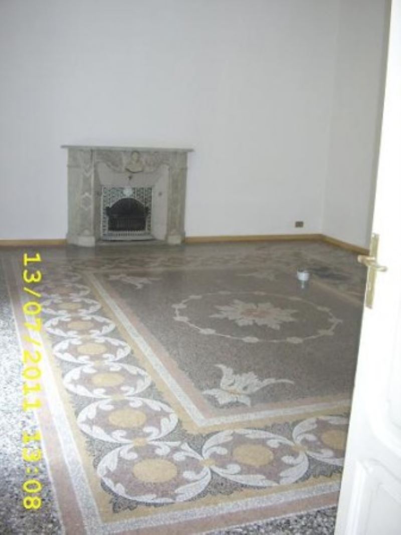  genova affitto quart: castelletto studio-bellotti