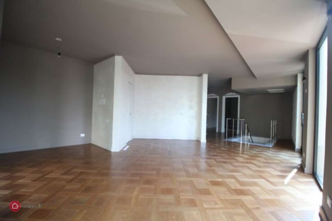  genova affitto quart: centro studio-haupt