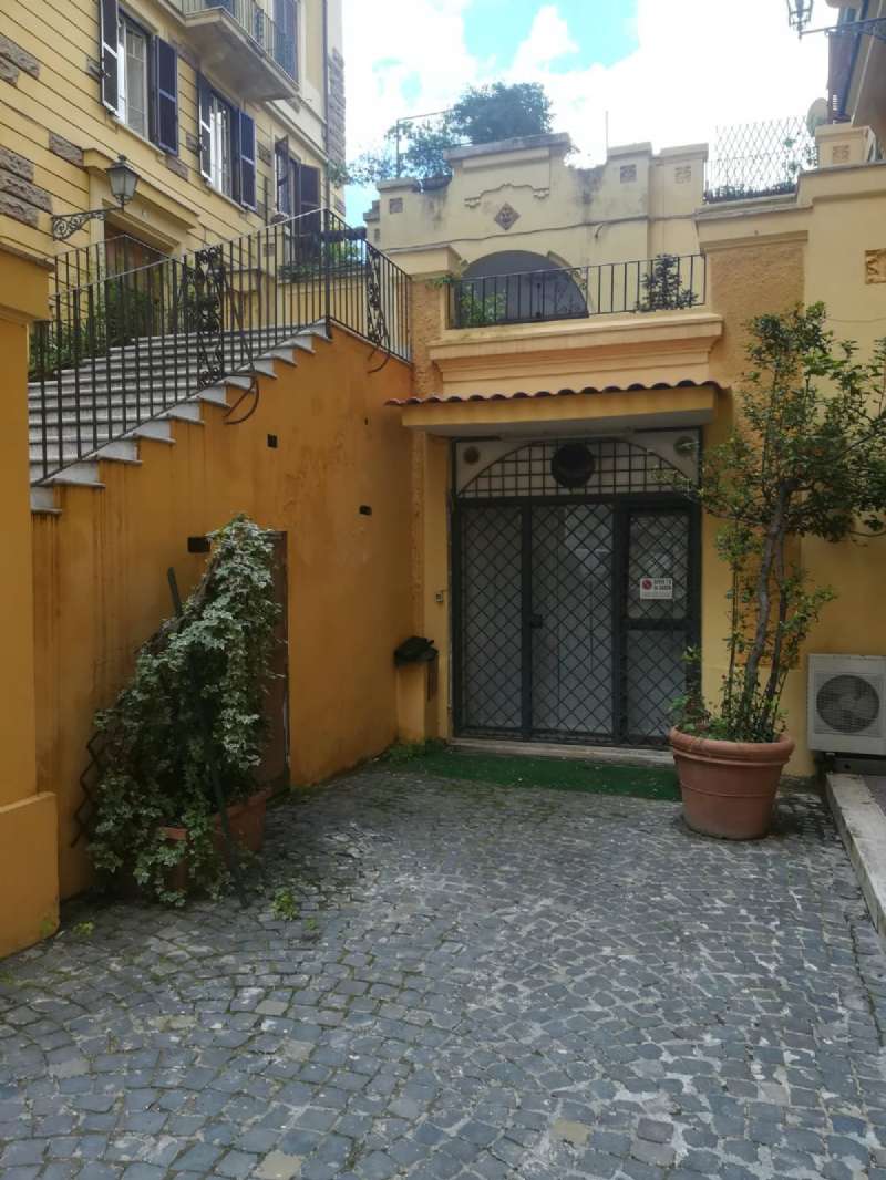  roma vendita quart: nomentano  re-mattone