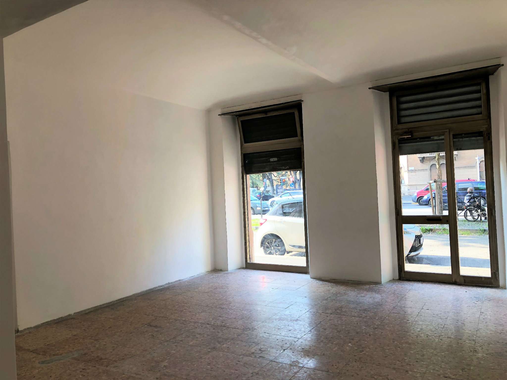 Negozio - Loc.Com. TORINO affitto  CIT TURIN Francia Rubiolo Immobiliare Sas