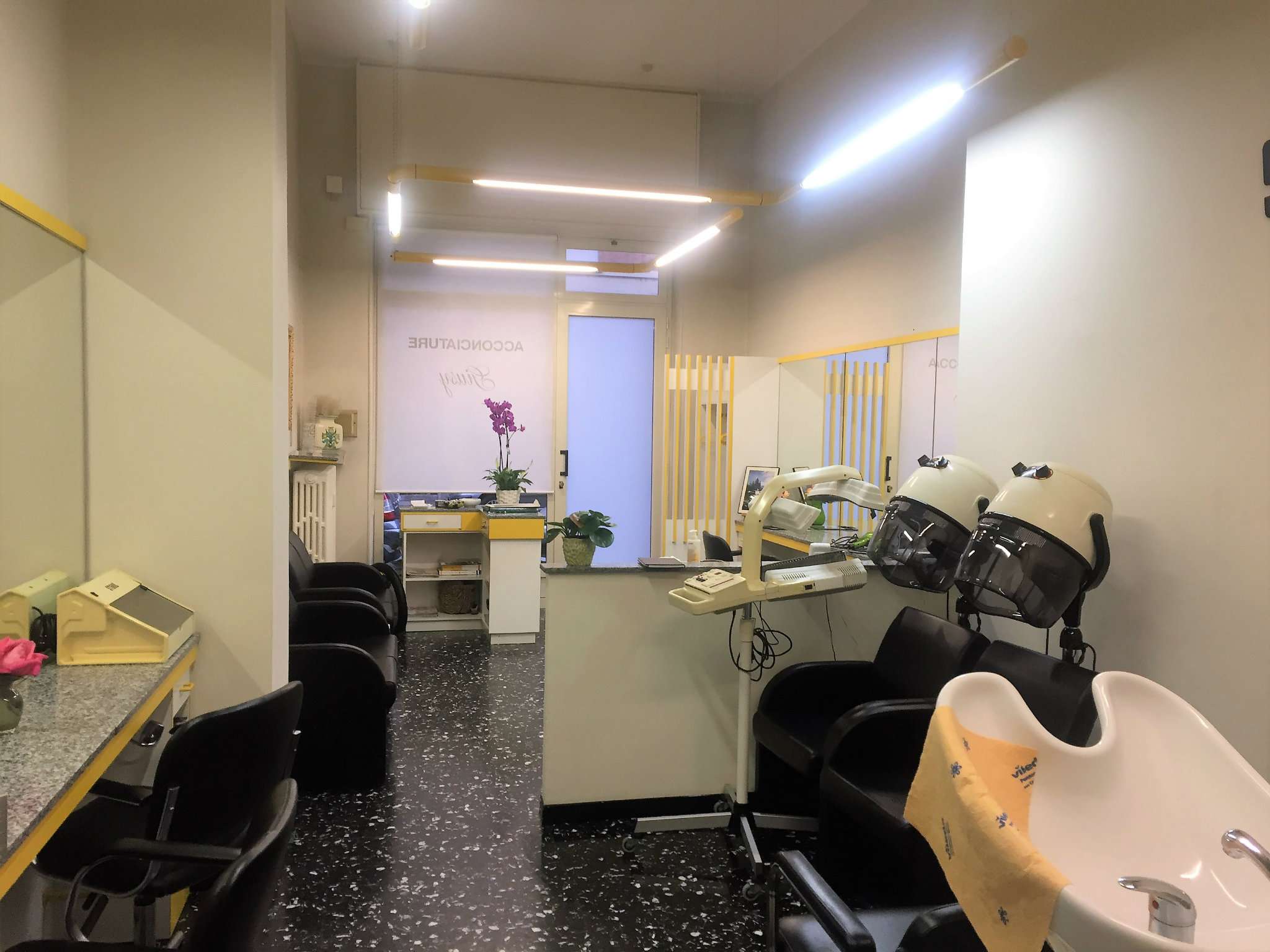 Negozio - Loc.Com. TORINO vendita  PARELLA Domodossola Rubiolo Immobiliare Sas