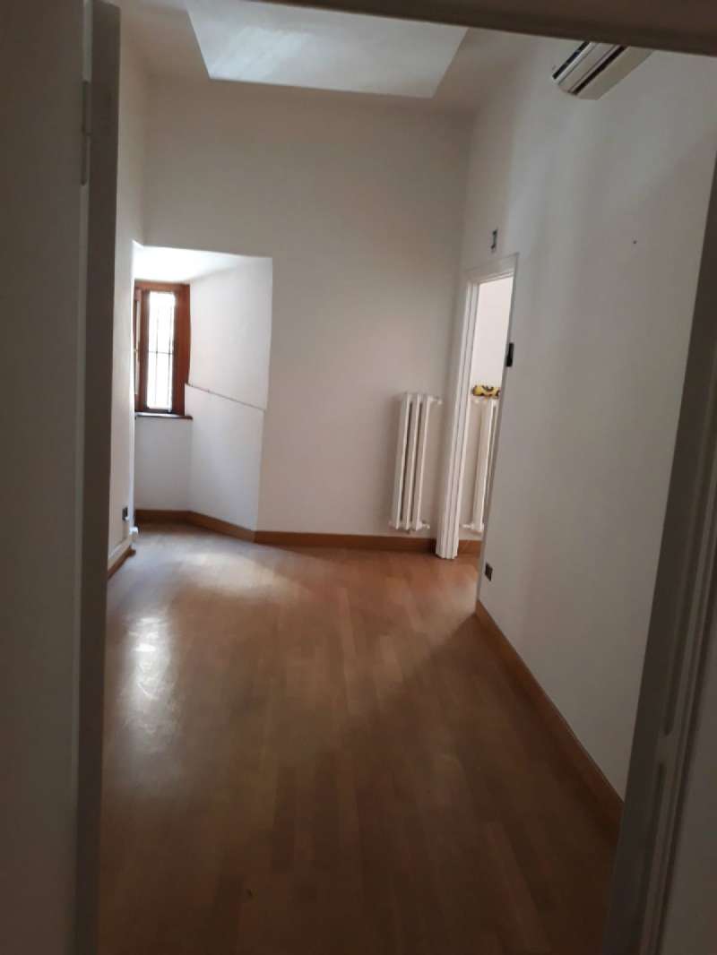 Ufficio - Loc.Com. ROMA affitto  Centro storico Ventiquattro Maggio Iegest srl