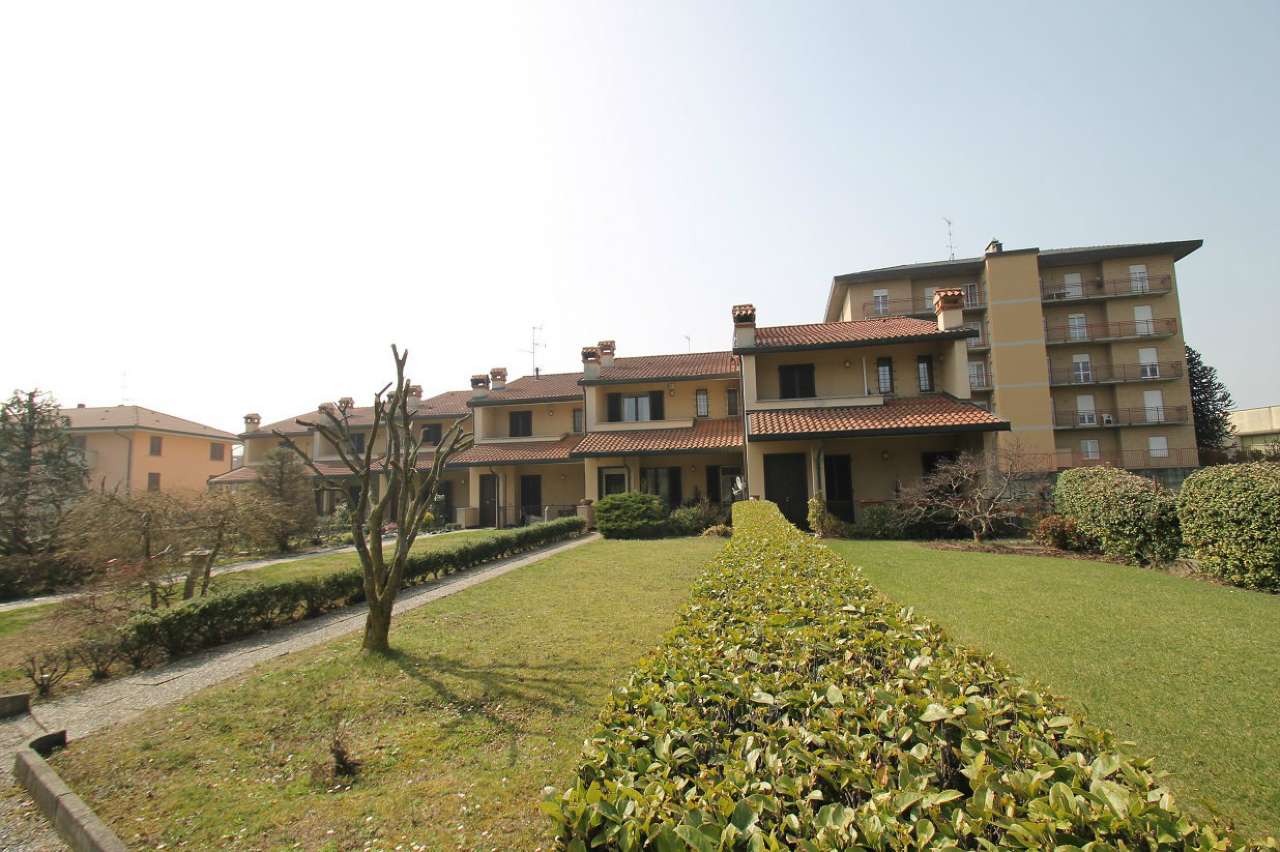 Villa Affiancata - Schiera ANNONE DI BRIANZA vendita   cabella lattuada Studio Luraschi