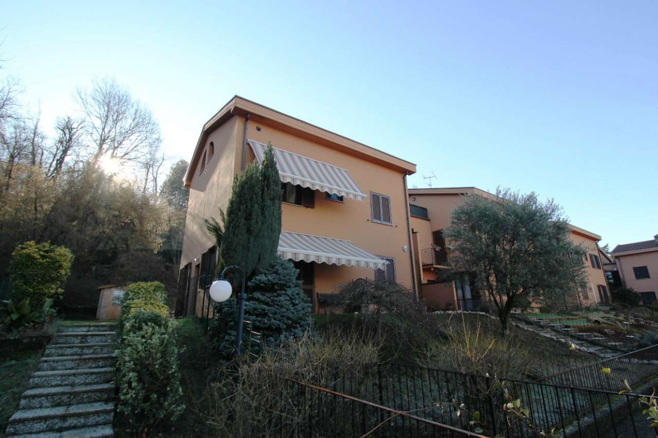 Villa Affiancata - Schiera DOLZAGO vendita   ai poggi Studio Luraschi