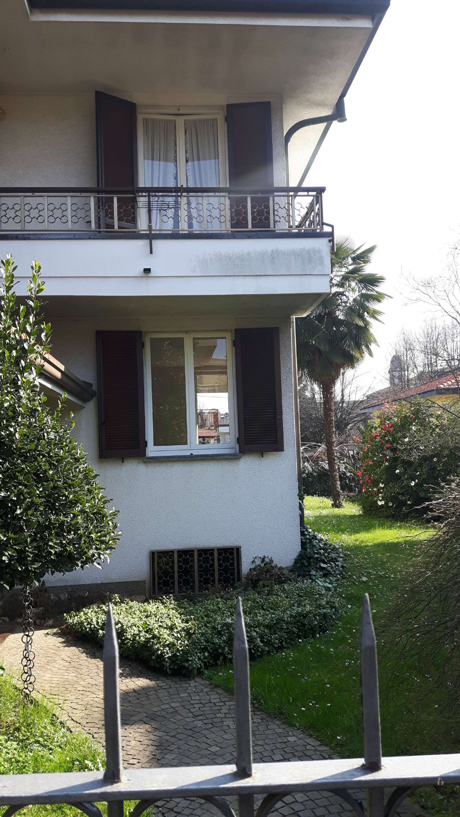 Villa NOVEDRATE vendita   via Puccini gruppo servizi imm.ri s.a.s.