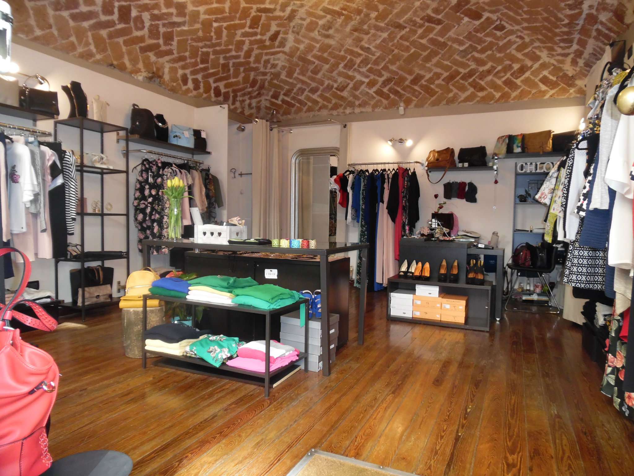  torino affitto quart: centro shopping-immobiliare