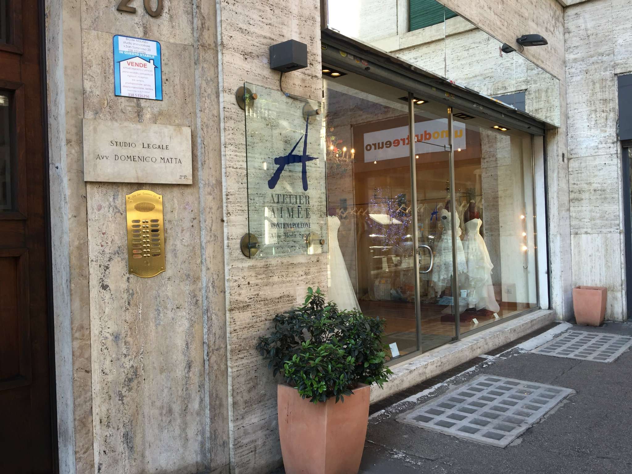 Negozio - Loc.Com. TORINO vendita  CENTRO  Comarco Immobiliare