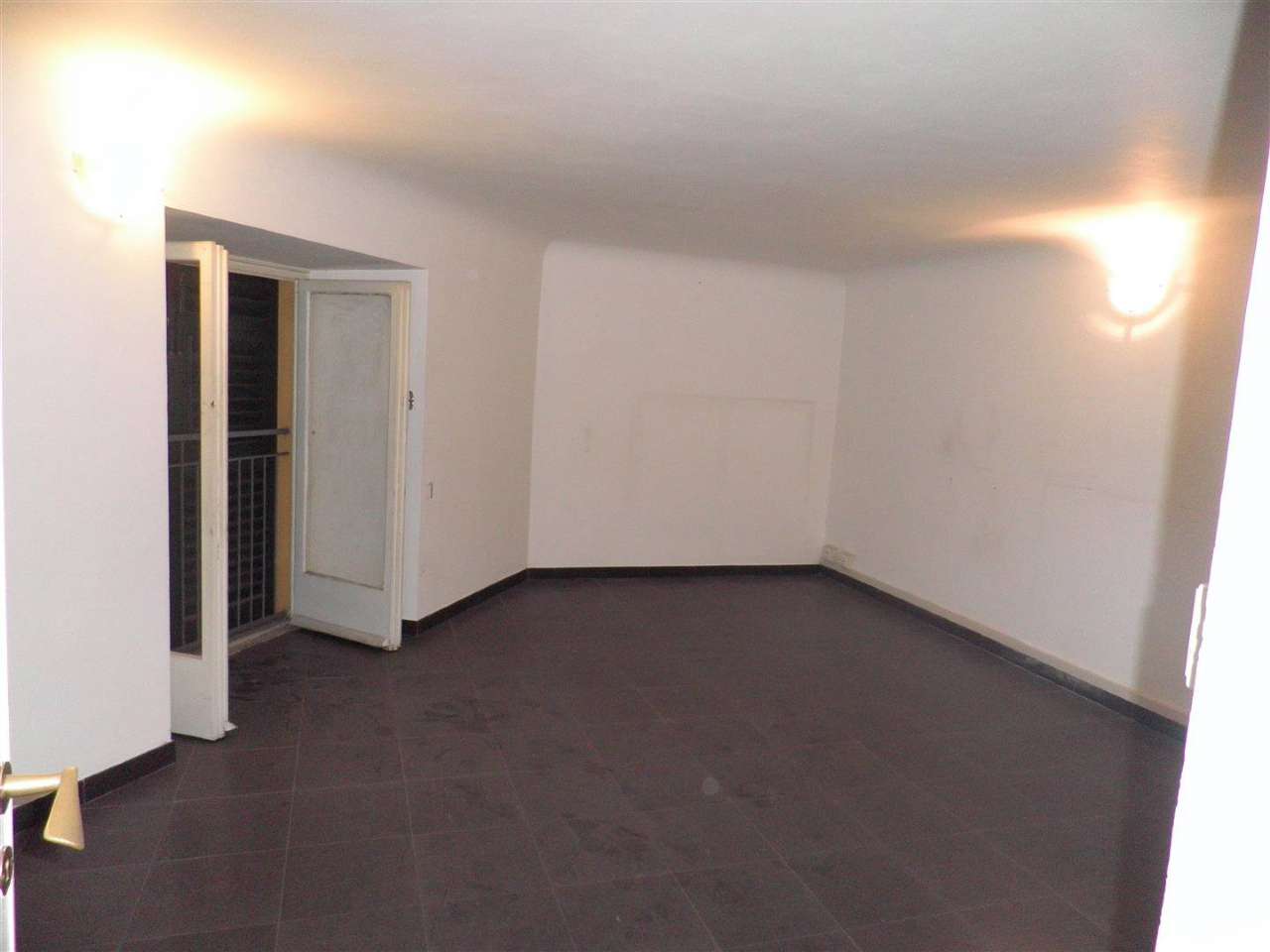  genova affitto quart:  immobiliare-terra-rubra-sas