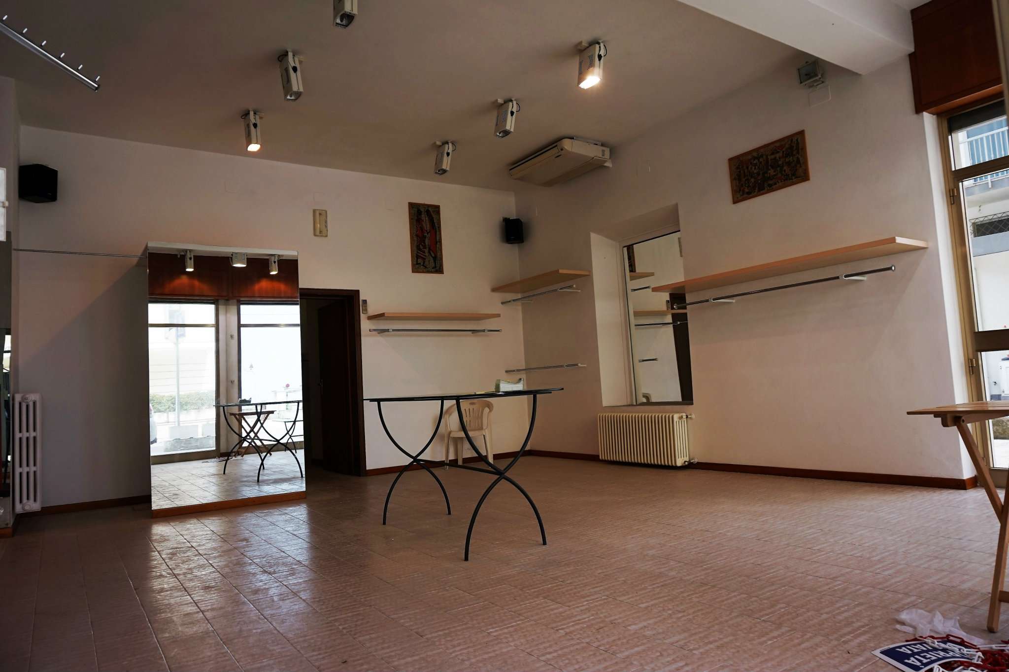 Negozio - Loc.Com. RIMINI affitto   Dati Immo Torino