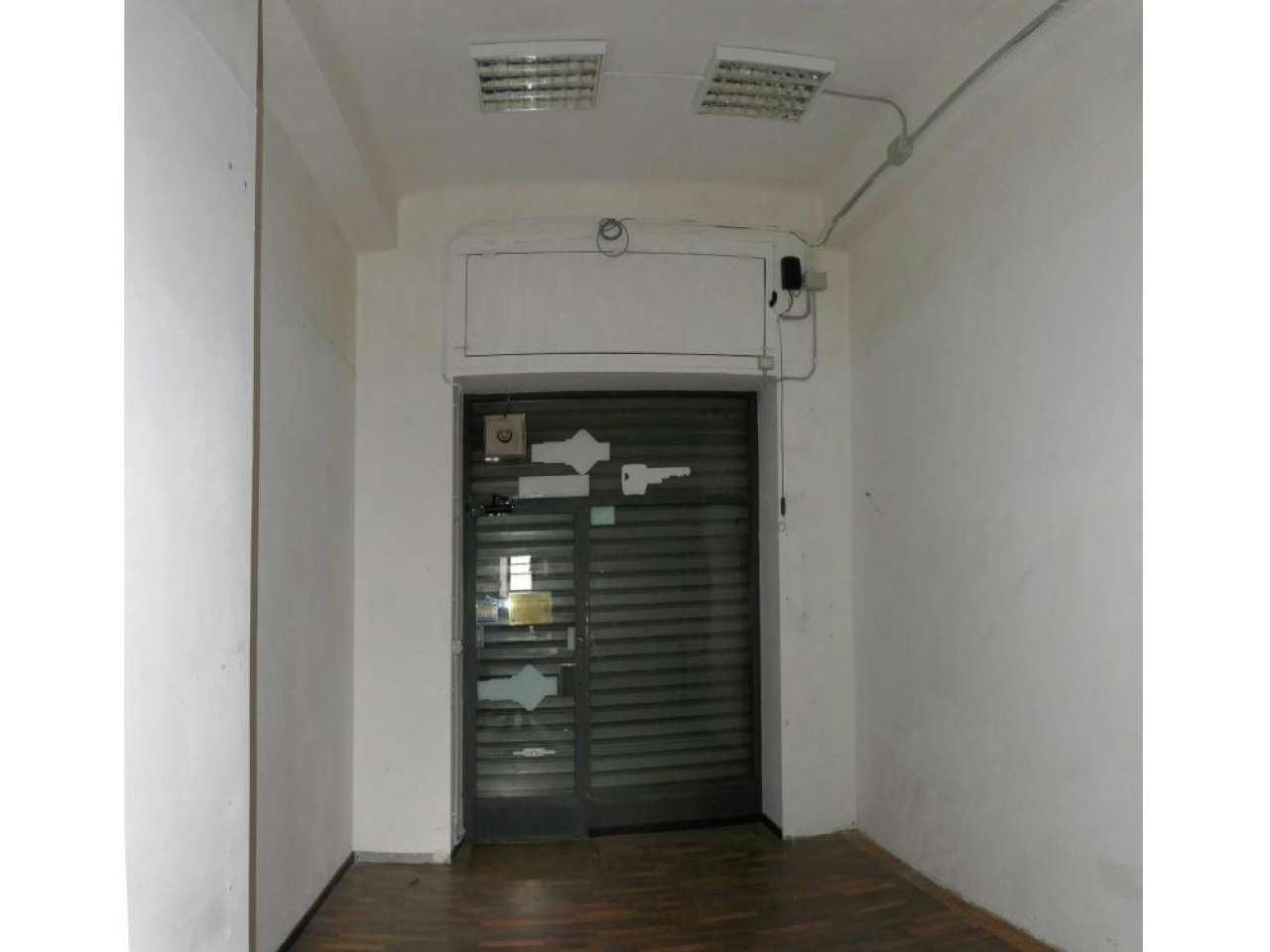 Negozio - Loc.Com. MILANO vendita  CERTOSA giovanni antonio piana Pronto House