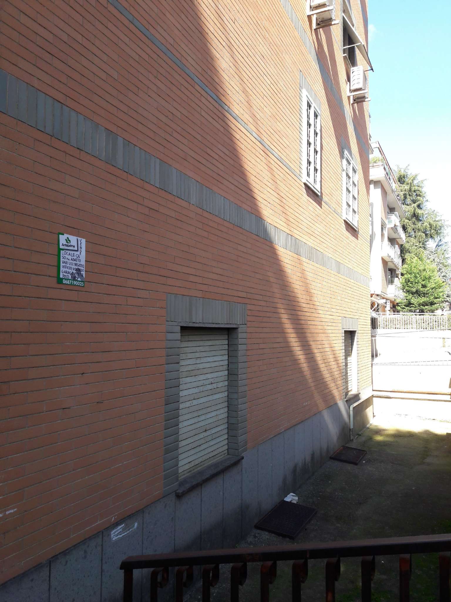 Negozio - Loc.Com. ROMA vendita  TALENTI Antonio Fogazzaro Anteprima Immobiliare S.R.L.