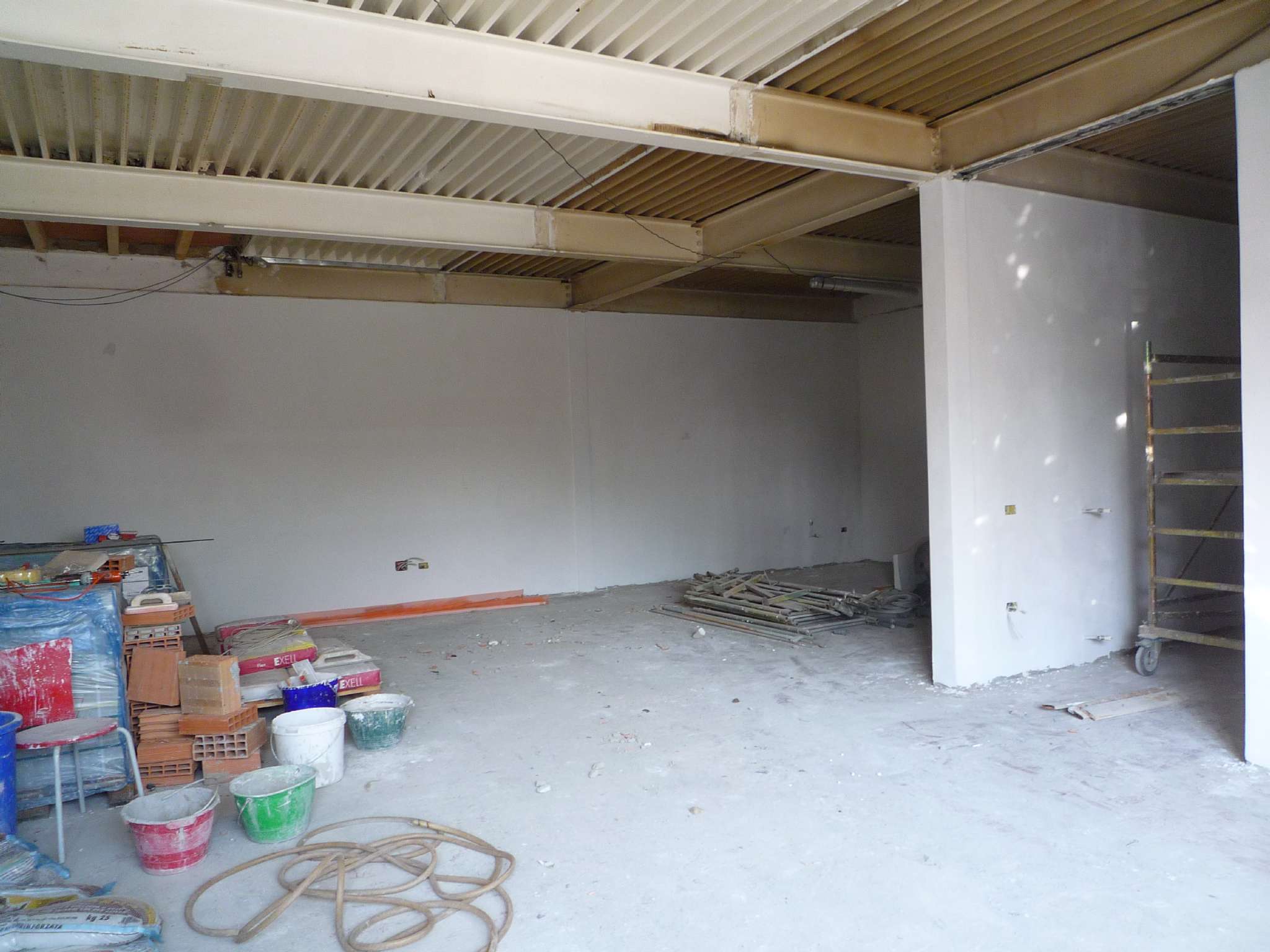 Negozio - Loc.Com. PARMA affitto  VIA PARIGI EX SALAMINI Duca Alessandro