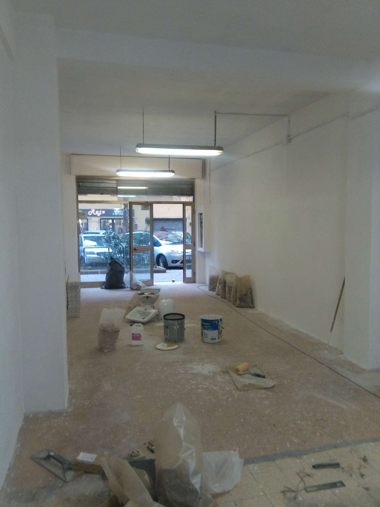 Negozio - Loc.Com. ROMA vendita  DON BOSCO (VII MUN.) Flavio Stilicone Studio CORTESE Immobiliare d'Impresa