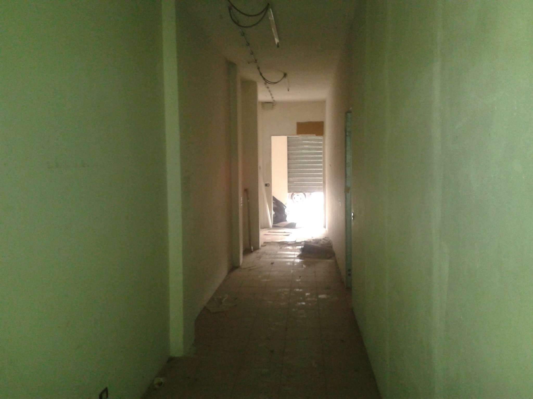 Negozio - Loc.Com. ROMA vendita  ACILIA Dragoncello Studio CORTESE Immobiliare d'Impresa