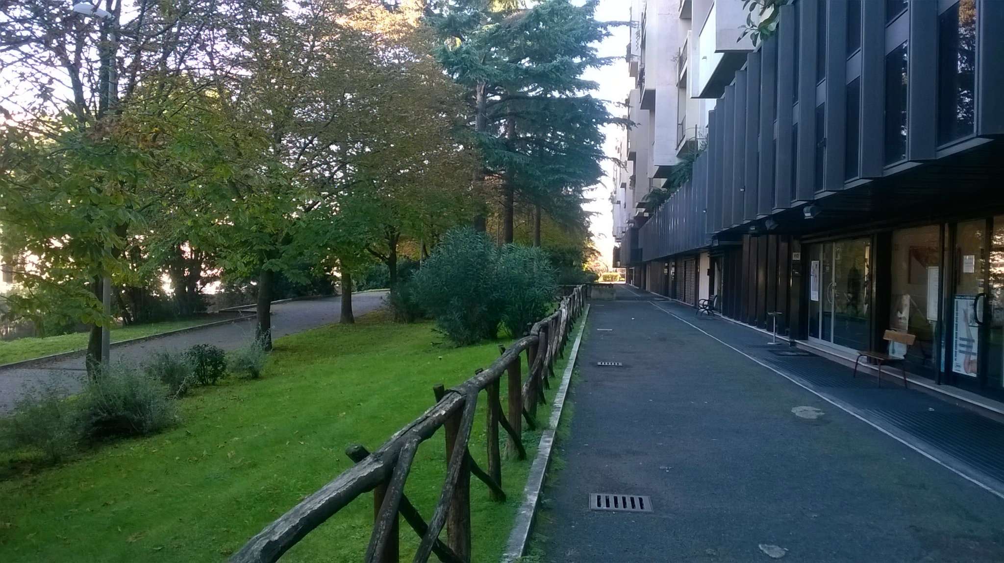 Negozio - Loc.Com. ROMA vendita  FONTE MERAVIGLIOSA Antonio Maria Lorgna Studio CORTESE Immobiliare d'Impresa