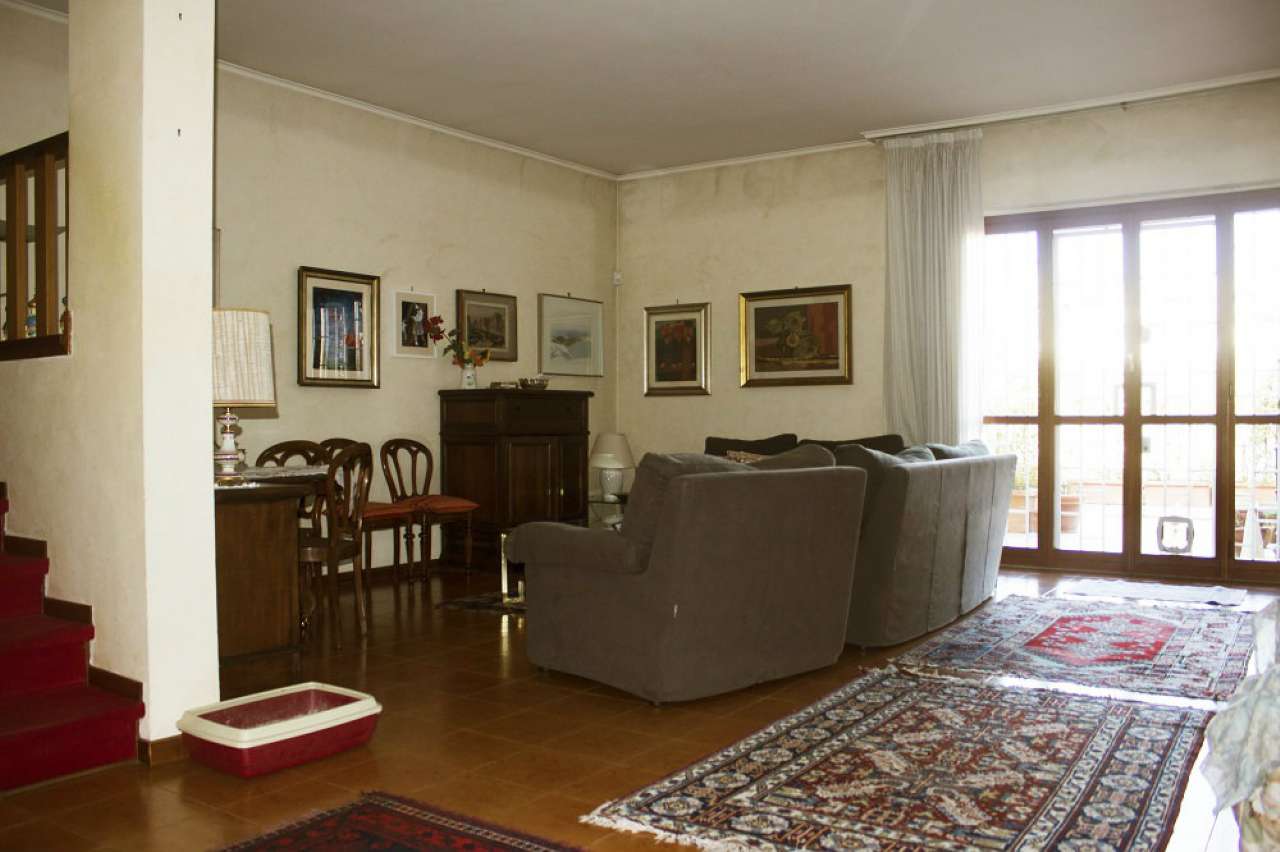 Villa Unifamiliare - Indipendente ROMA vendita  AURELIO (XVIII MUN.) Via dei Gonzaga Palazzetti Immobiliare