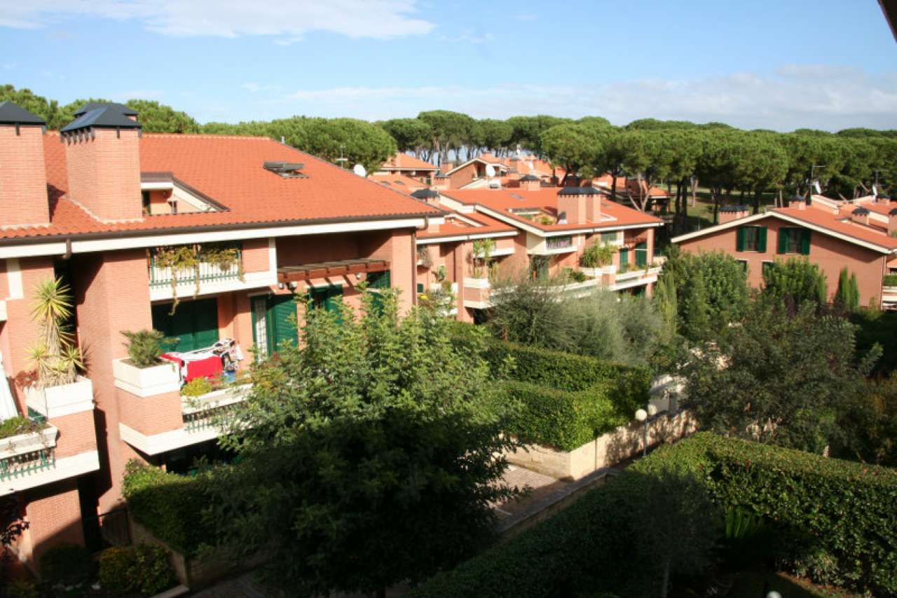 Appartamento ROMA vendita  Cassia flaminia Vicolo di Quarto Peperino CENTROSI SRL