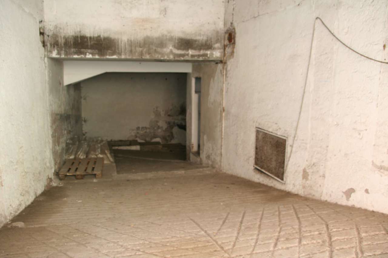 Negozio - Loc.Com. ROMA vendita  GREGORIO VII dell'Argilla CENTROSI SRL
