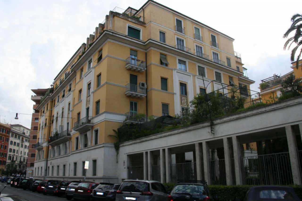 Appartamento ROMA vendita  PRATI Carlo Poma CENTROSI SRL