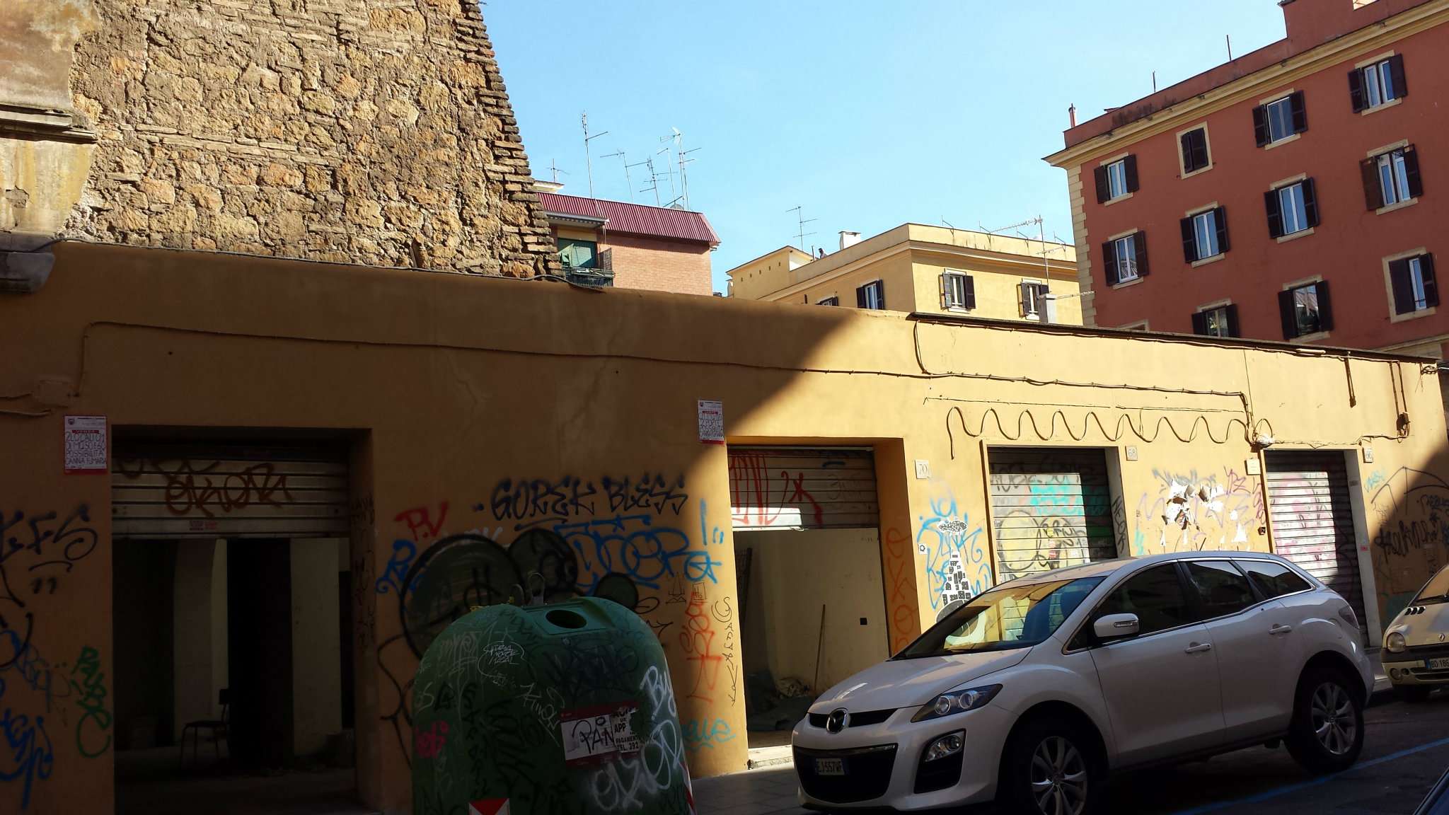 Negozio - Loc.Com. ROMA vendita  Nomentano - san lorenzo via dei Sabelli Immobiliare San Lorenzo