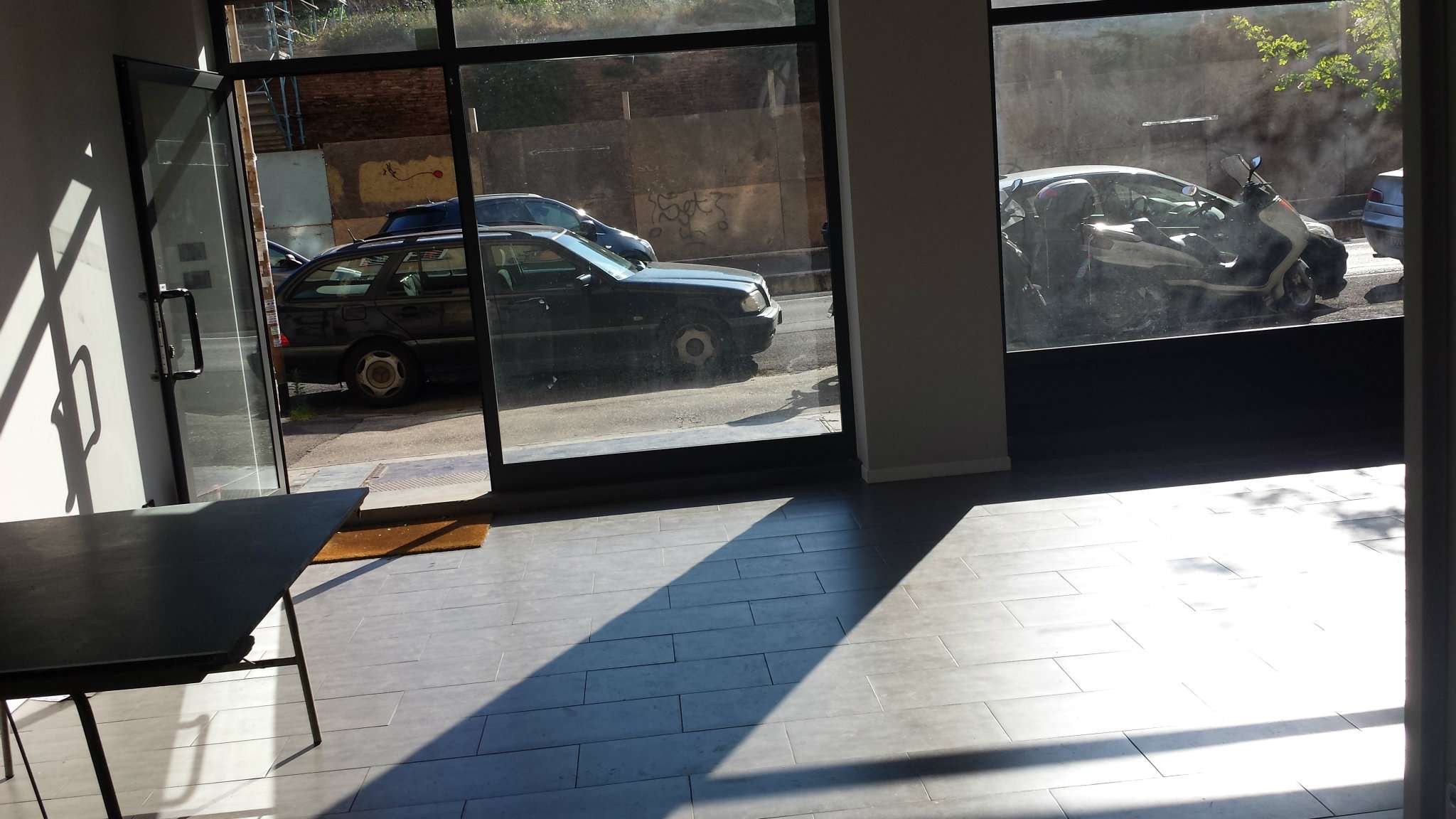 Negozio - Loc.Com. ROMA vendita  Nomentano - san lorenzo via di Porta Tiburtina Immobiliare San Lorenzo