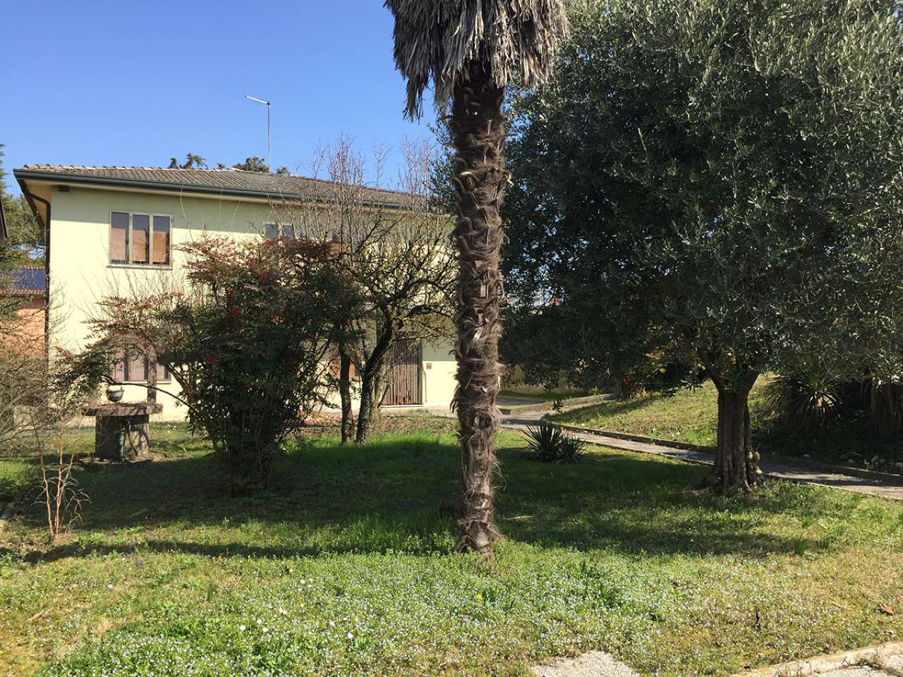 Villa Unifamiliare - Indipendente CAMPAGNA LUPIA vendita   roma Agenzia Immobiliare Legnaro