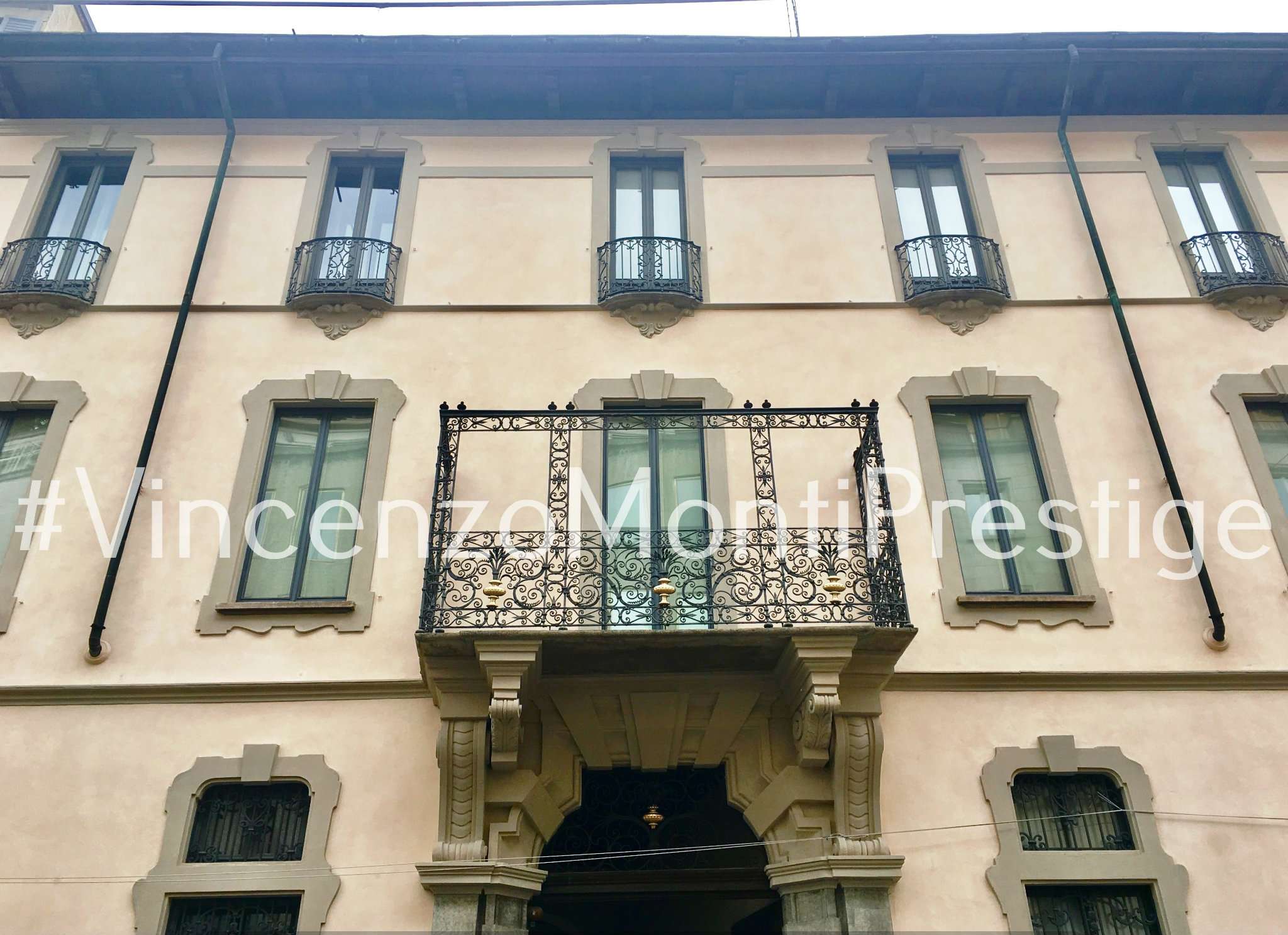 Appartamento MILANO affitto  CENTRO STORICO Via Durini Vincenzo Monti Prestige Srl