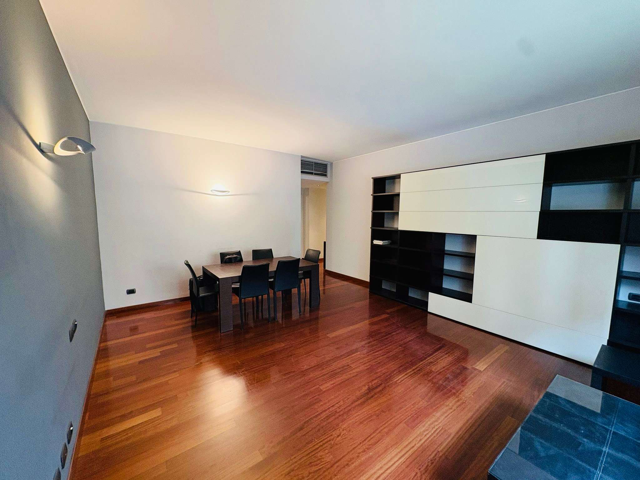 Milano Affitto APPARTAMENTO