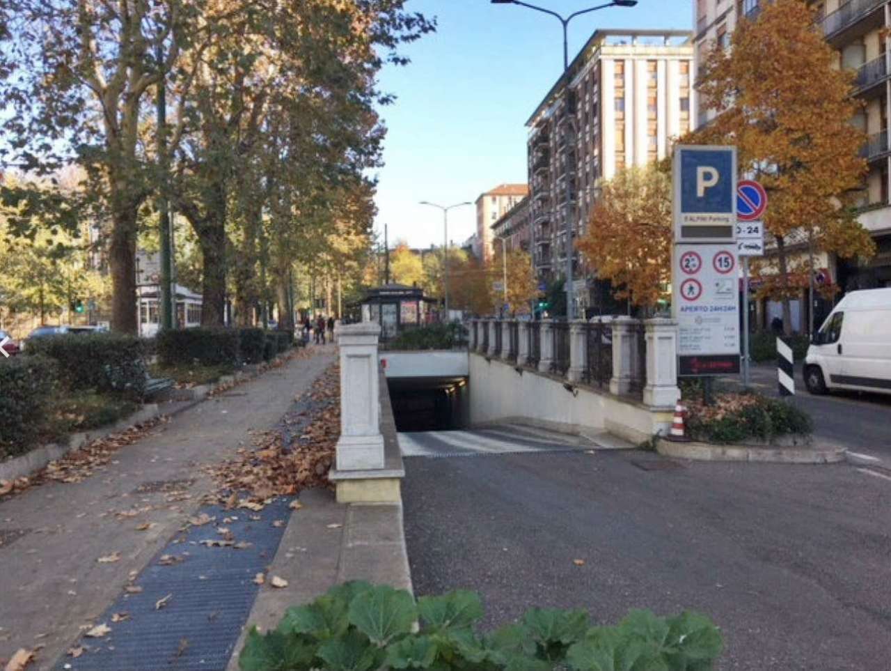 AFFITTI Box/Garage/Posto auto a Milano – foto 1