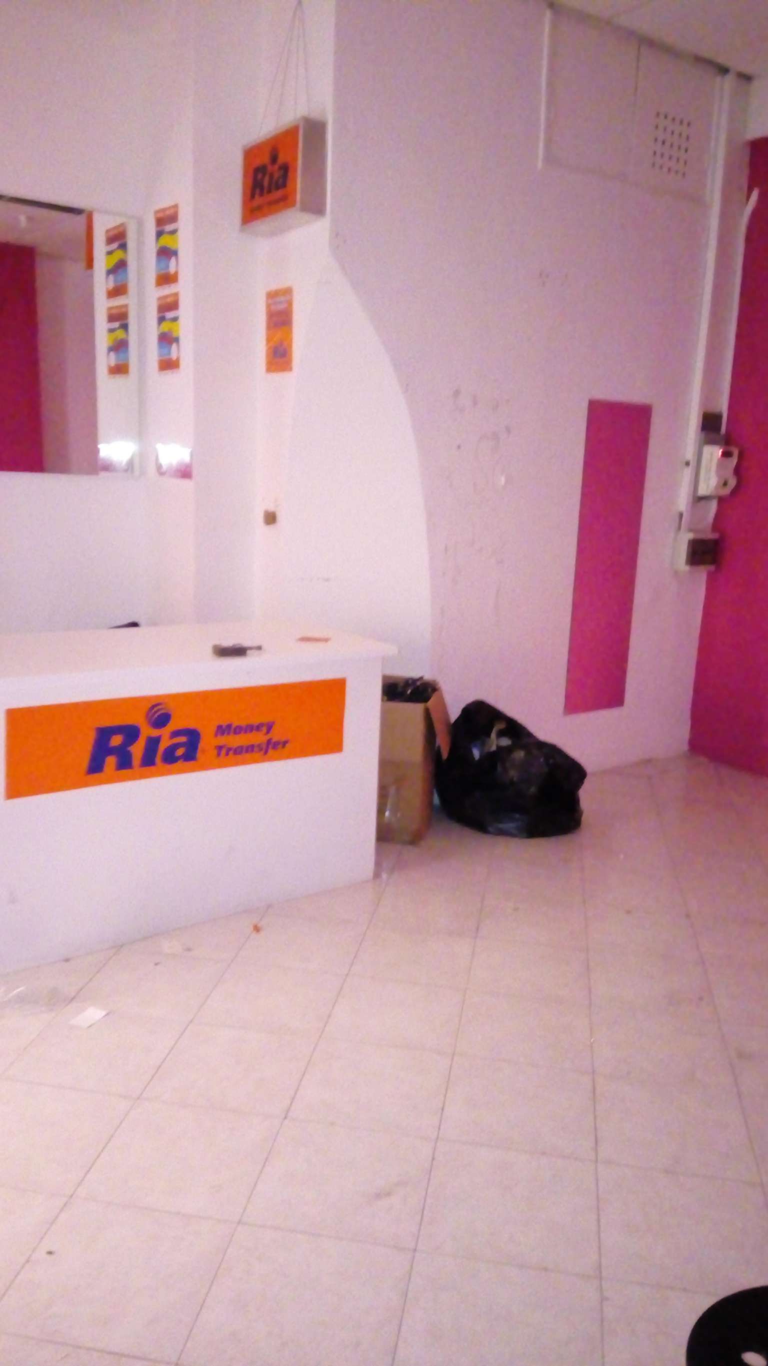 Negozio - Loc.Com. GENOVA affitto  CENTRO STORICO  Trading Immobiliare