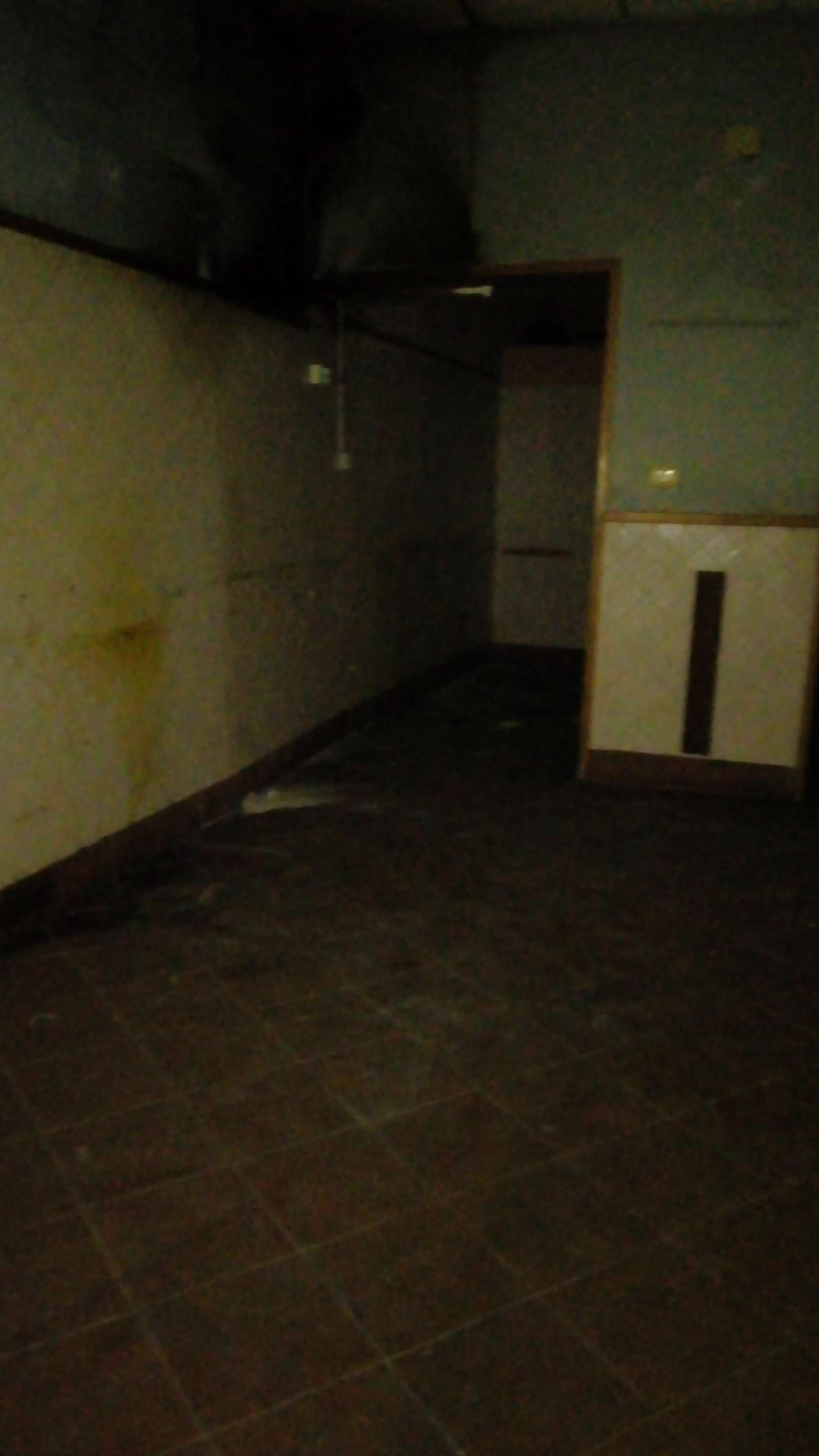 Negozio - Loc.Com. GENOVA affitto  CENTRO STORICO caprettari Trading Immobiliare