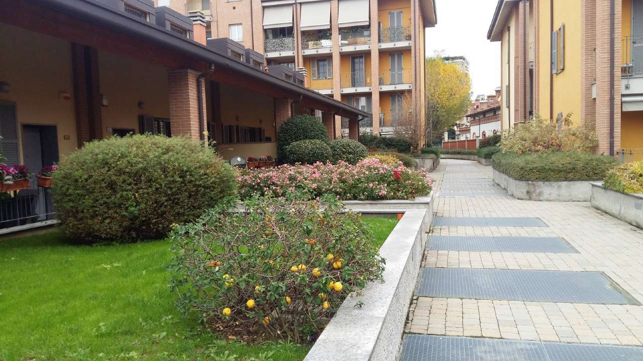 Villa Unifamiliare - Indipendente MILANO vendita  BARONA Cottolengo CESIM Centro Servizi Immobiliari