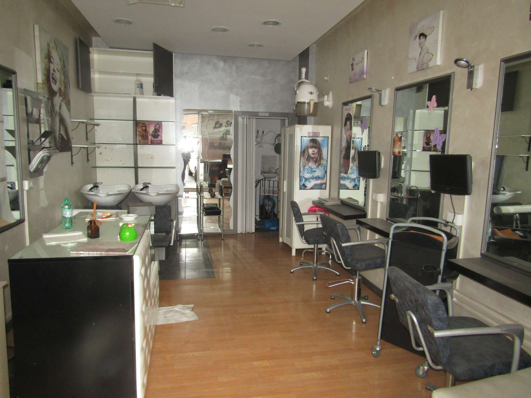 Negozio - Loc.Com. ROMA affitto  MONTE SACRO  Val Chisone Meta Immobiliare