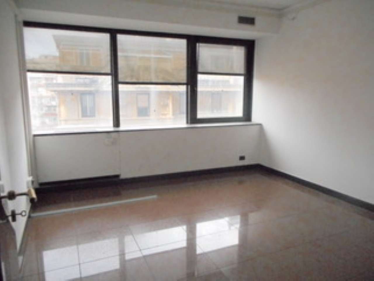 Ufficio - Loc.Com. GENOVA affitto   LAMBRUSCHINI Mariotti Immobiliare